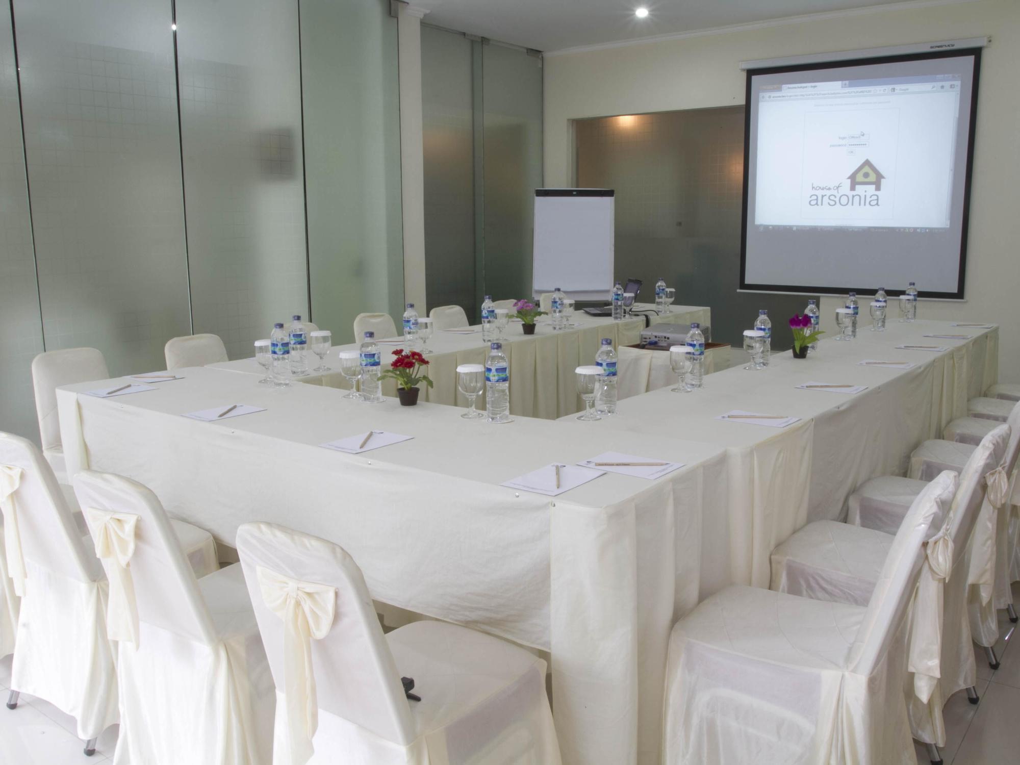 House Of Arsonia Tulip Hotel Jakarta Eksteriør billede
