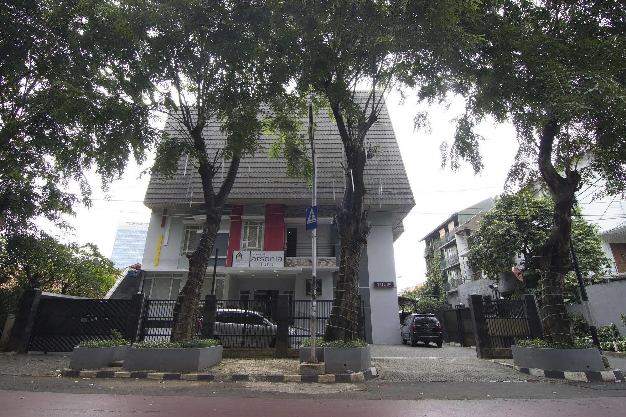 House Of Arsonia Tulip Hotel Jakarta Eksteriør billede