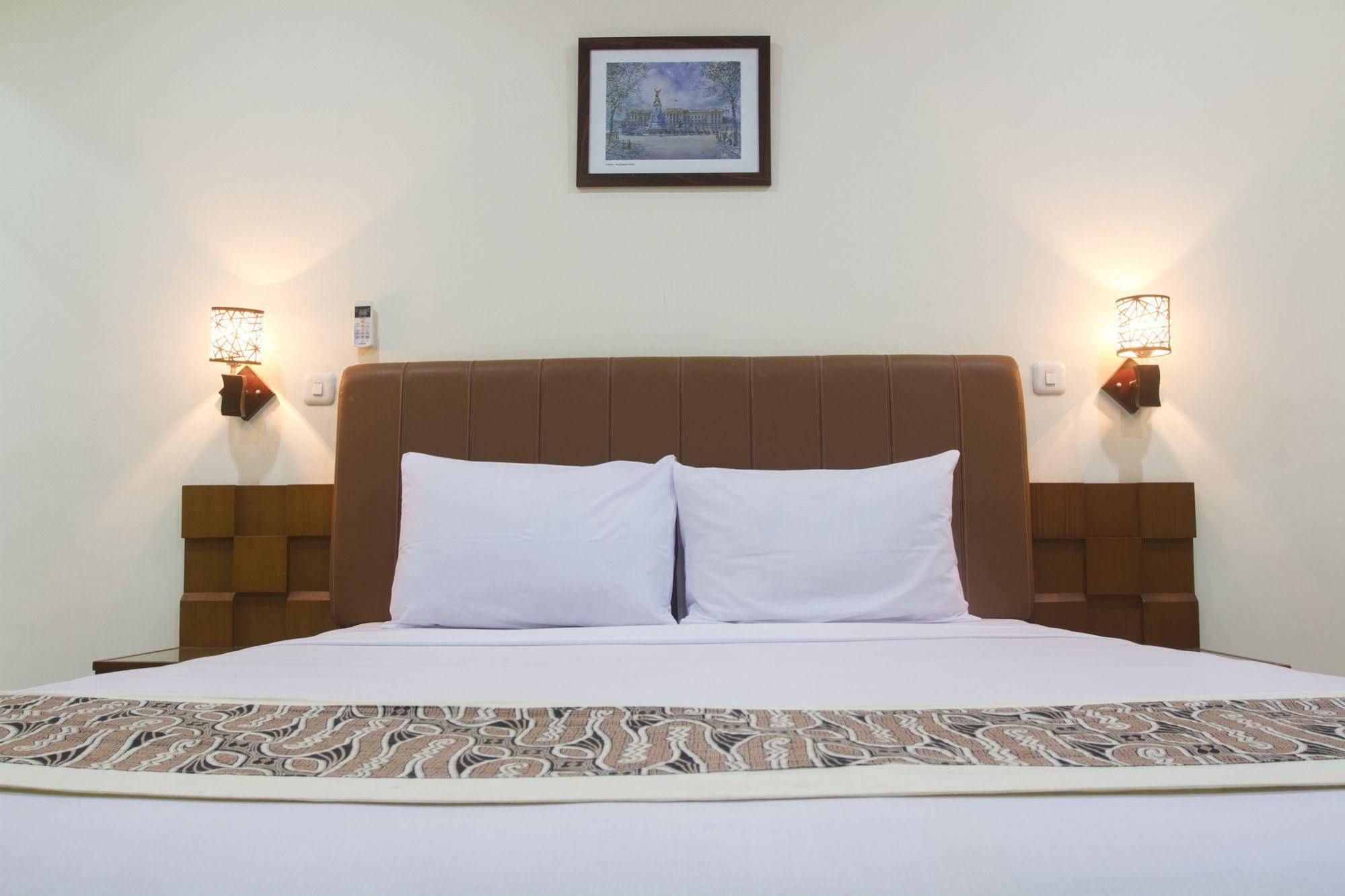 House Of Arsonia Tulip Hotel Jakarta Eksteriør billede