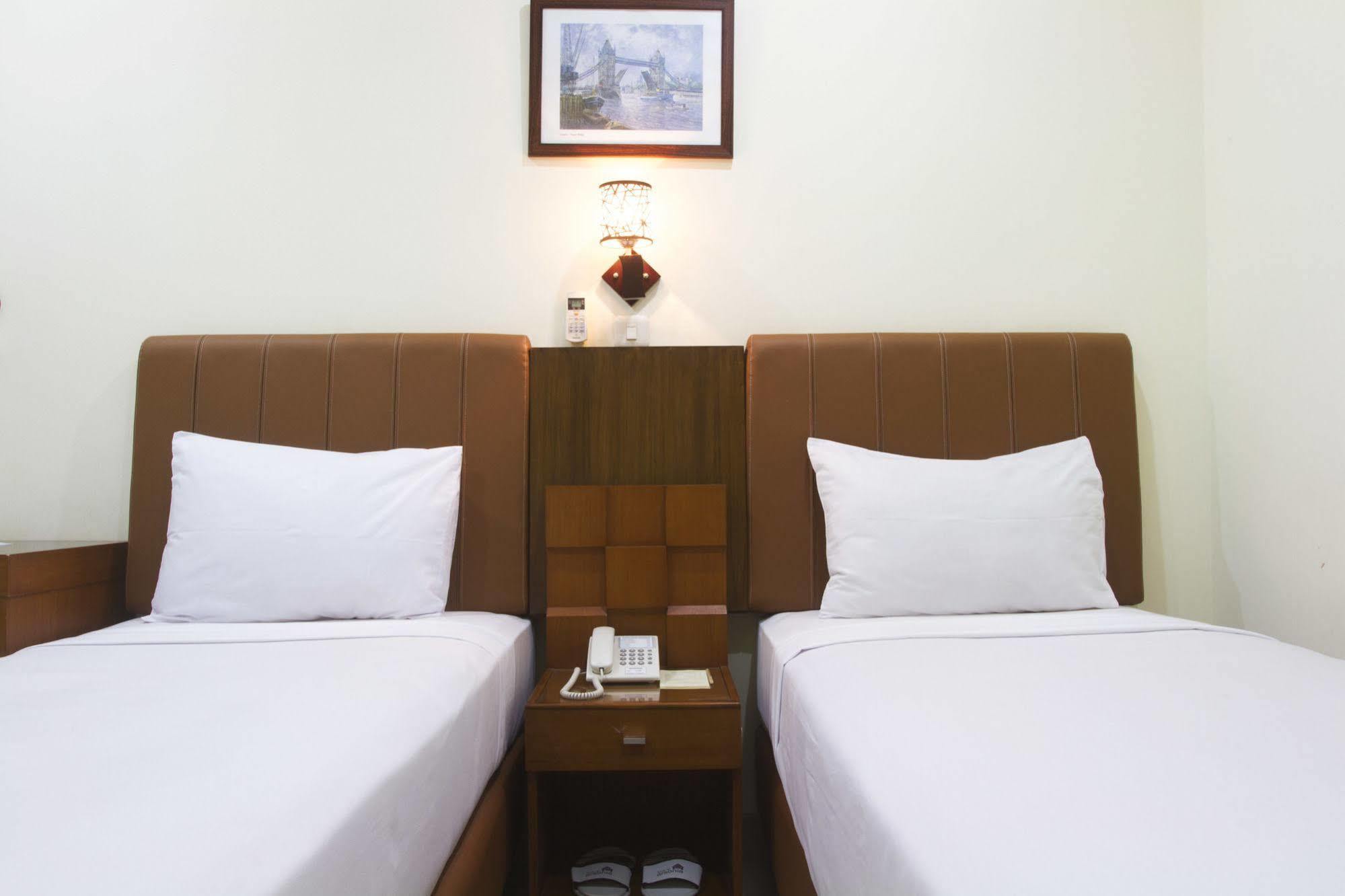 House Of Arsonia Tulip Hotel Jakarta Eksteriør billede